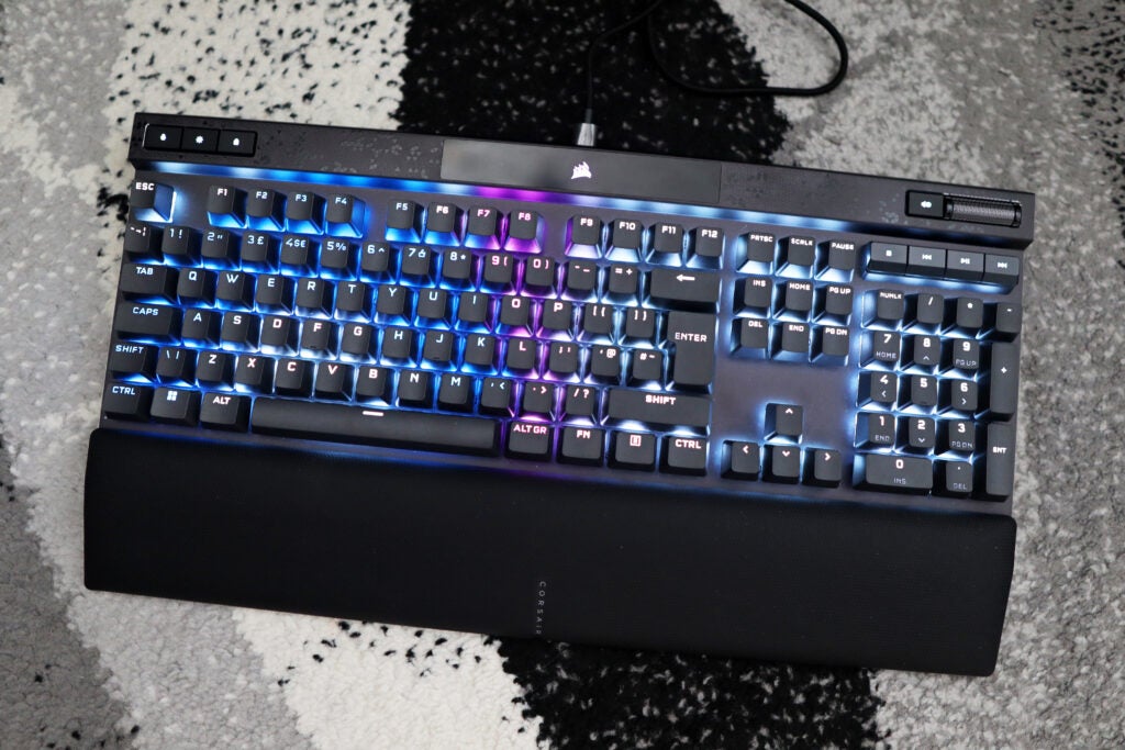 Corsair K70 Max