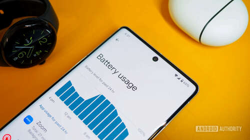 Google Pixel 7 Pro battery usage with Pixel Buds Pro and Pixel Watch in the background