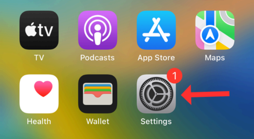 iPhone's home screen with an arrow next to the Settings app