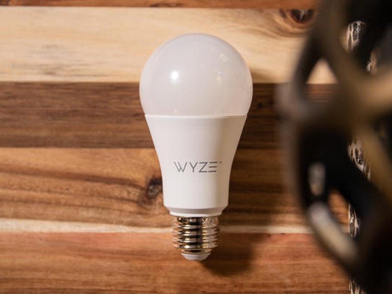 wyze-bulb-1-720