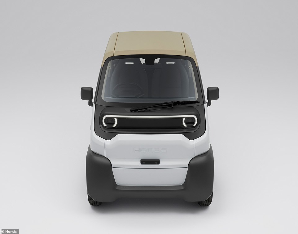 The compact electric two-seater is aimed at those with mobility issues who also live in areas with little to no public transport options. It can be summoned by a customer and told where they want to go. "To Tesco, little Honda!"