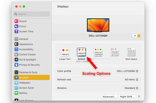 MacBook scaling options for external monitor highlighted.