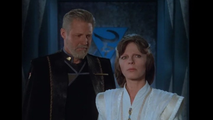 Bruce Boxleitner and Mira Furlan in Babylon 5.