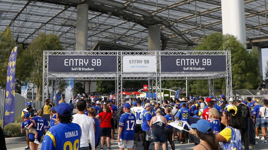 Fans at SoFi Stadium Gate