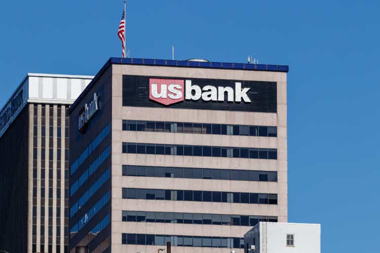 U.S. Bank and Loan Tower. US Bank is ranked the 5th largest bank in the United States II