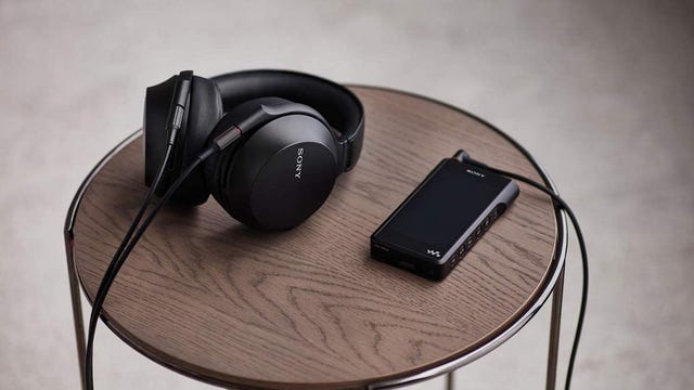 sony-mdr-z7m2