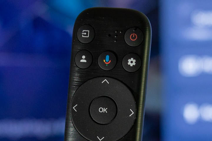 The settings button on the TCL Q6 remote control.