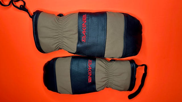 The Dakine Baron Gore-Tex is one of the warmer ski mittens available