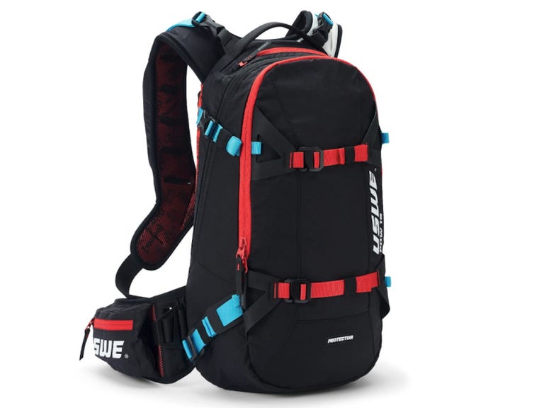 uswe-flow-16l-backpack-3.png