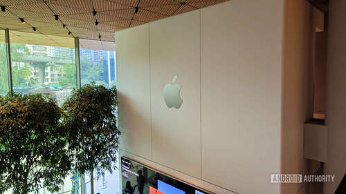 Apple Logo Apple Store BKC 3