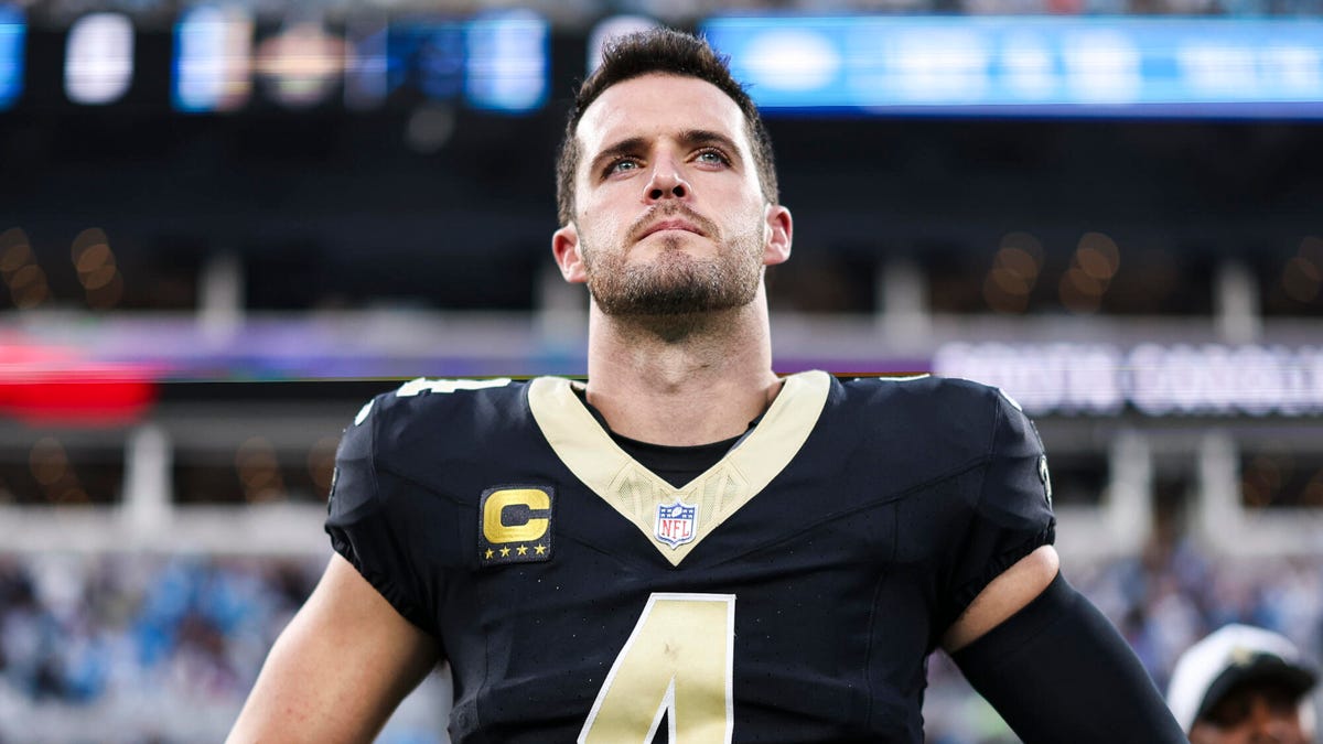 Derek Carr of the New Orleans Saints facing the camera.