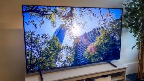 HiSense 65u 8K TV