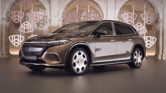 Mercedes-Maybach EQS 680 SUV