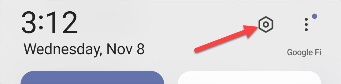 Android's notification shade wit the setting button highlighted