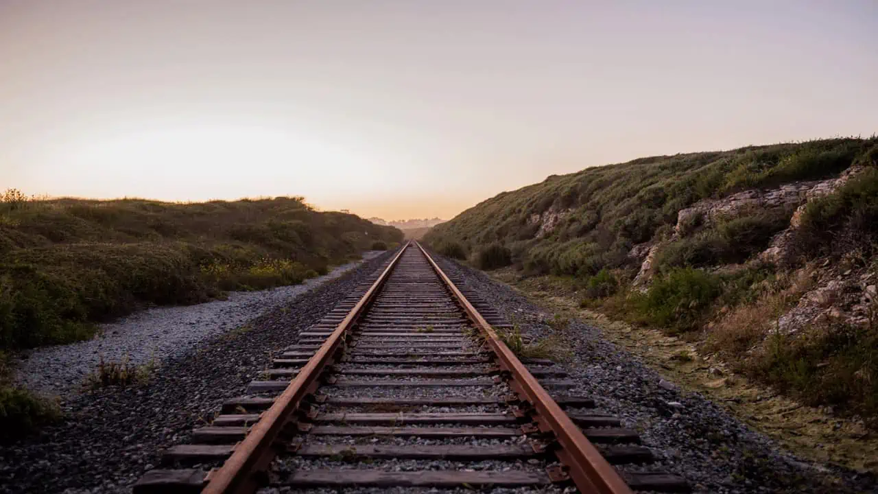 train-tracks