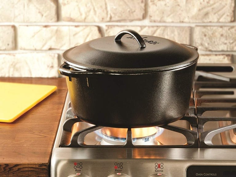 Lodge 5-quart preseasoned cast-iron oven