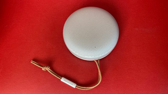 bang-olufsen-beosound-a1-gen-1