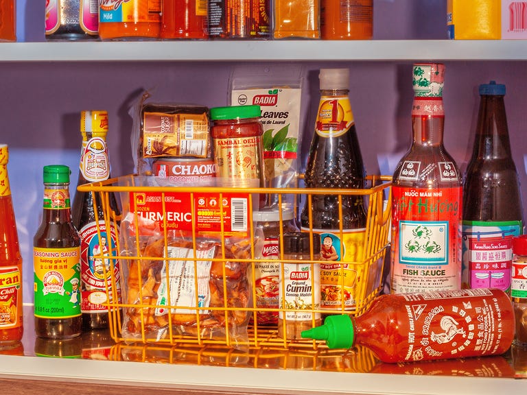 umami cart groceries on shelf