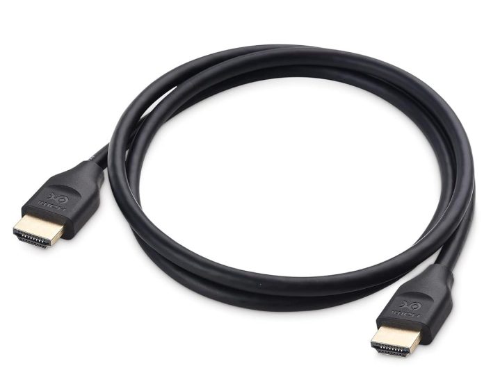 A 3.3 foot version of the Cable Matters HDMI cable.