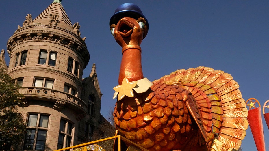 Macys Turkey float Thanksgiving parade