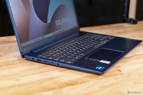 Angled view of the Lenovo IdeaPad Slim 3i 15