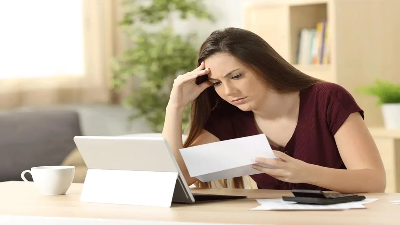 frustrated-woman-as-desk