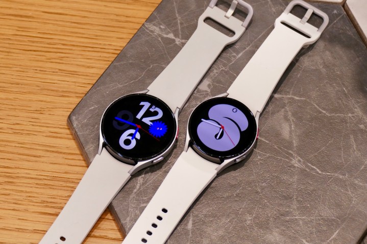 The Samsung Galaxy Watch 4 in white, in two sizes.