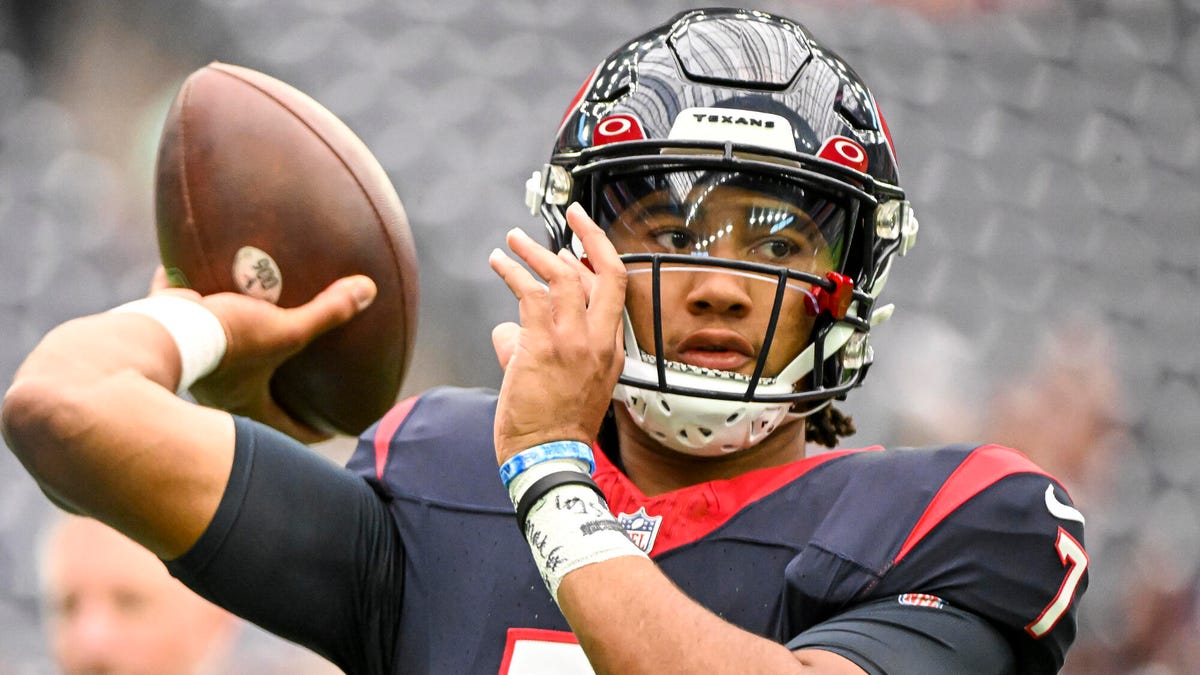 C.J. Stroud of the Houston Texans warms up