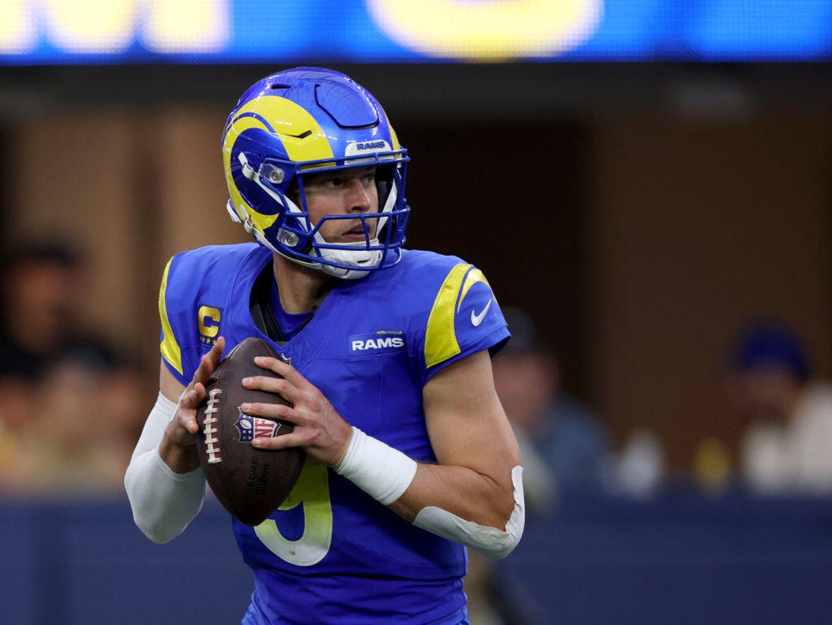 Los Angeles Rams quarterback Matthew Stafford drops back to pass