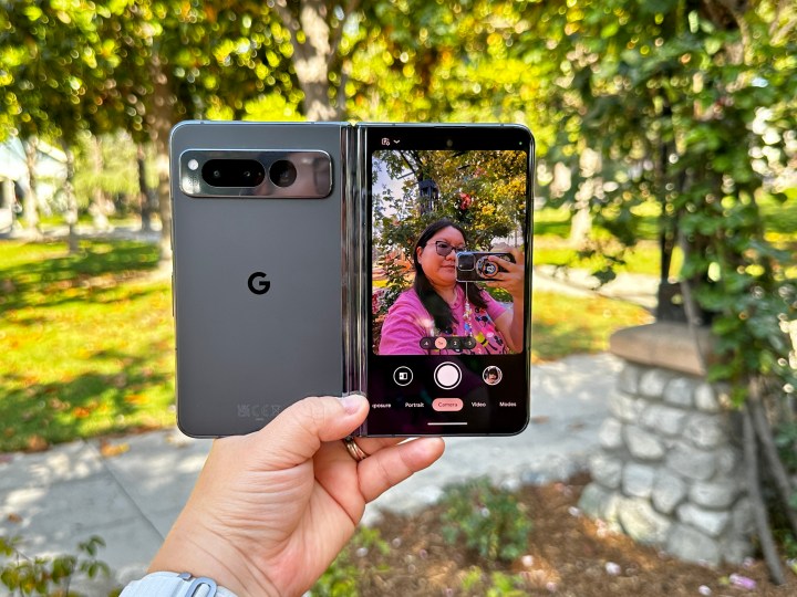 Google Pixel Fold in Obsidian in Reverse Selfie Camera mode.