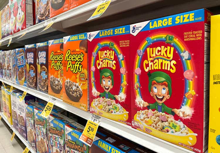 Reports Of Sickness After Eating Lucky Charms Cereal Has The Food And Drug Administration Investigating