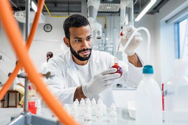 Scientist working in the laboratory