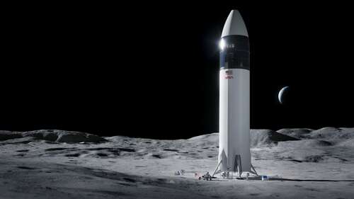 SpaceX Starship landing on the moon