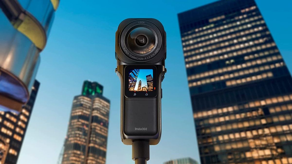 insta360 One RS in city