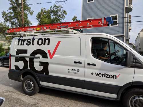 Verizon truck