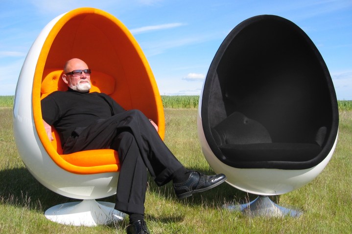 The original Ovalia Egg Chair.