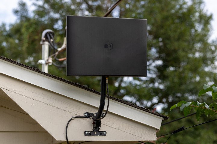 ClearStream Fusion outdoor antenna.