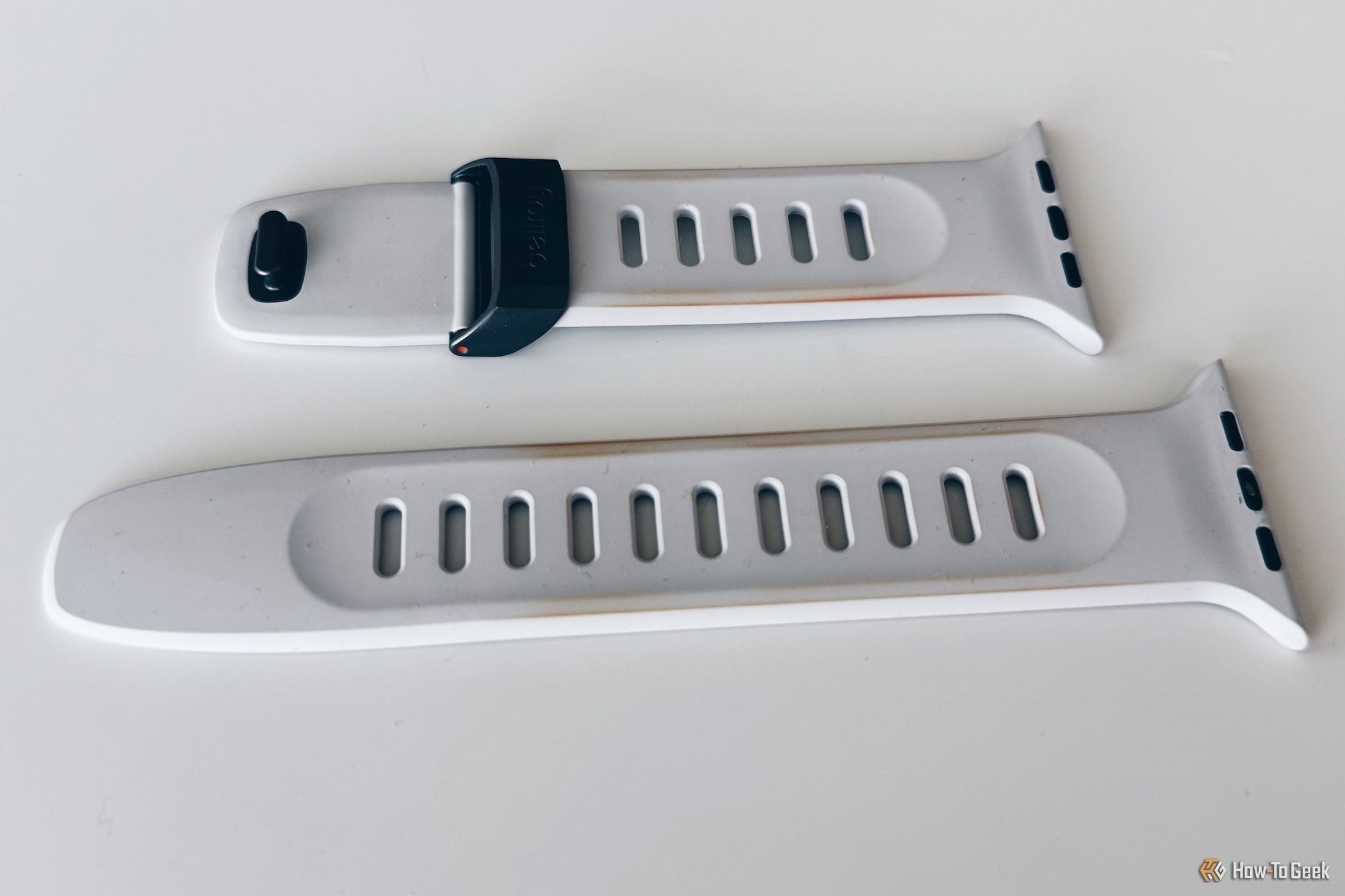 Bellroy Venture Watch Strap with discoloration