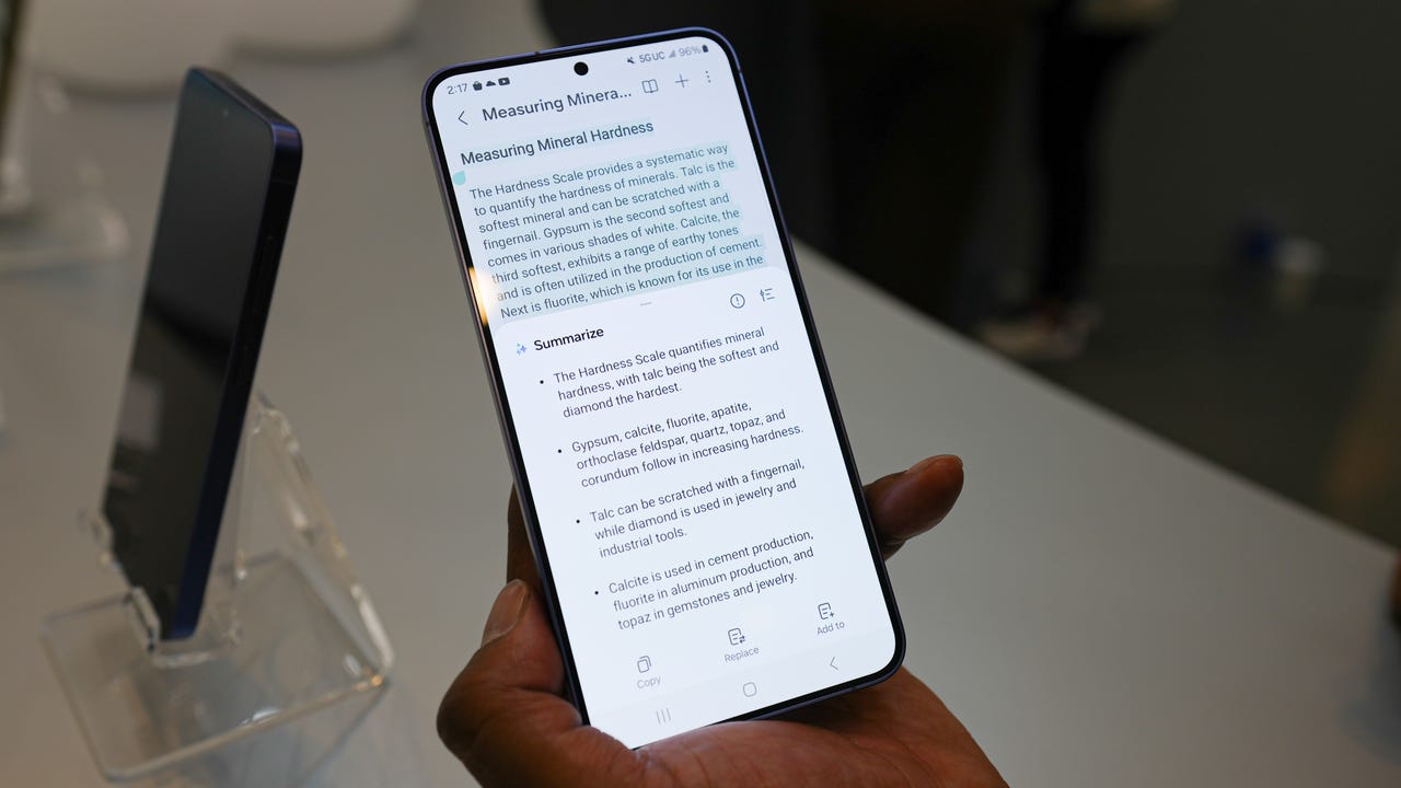 Samsung Galaxy S24 Plus AI summarize