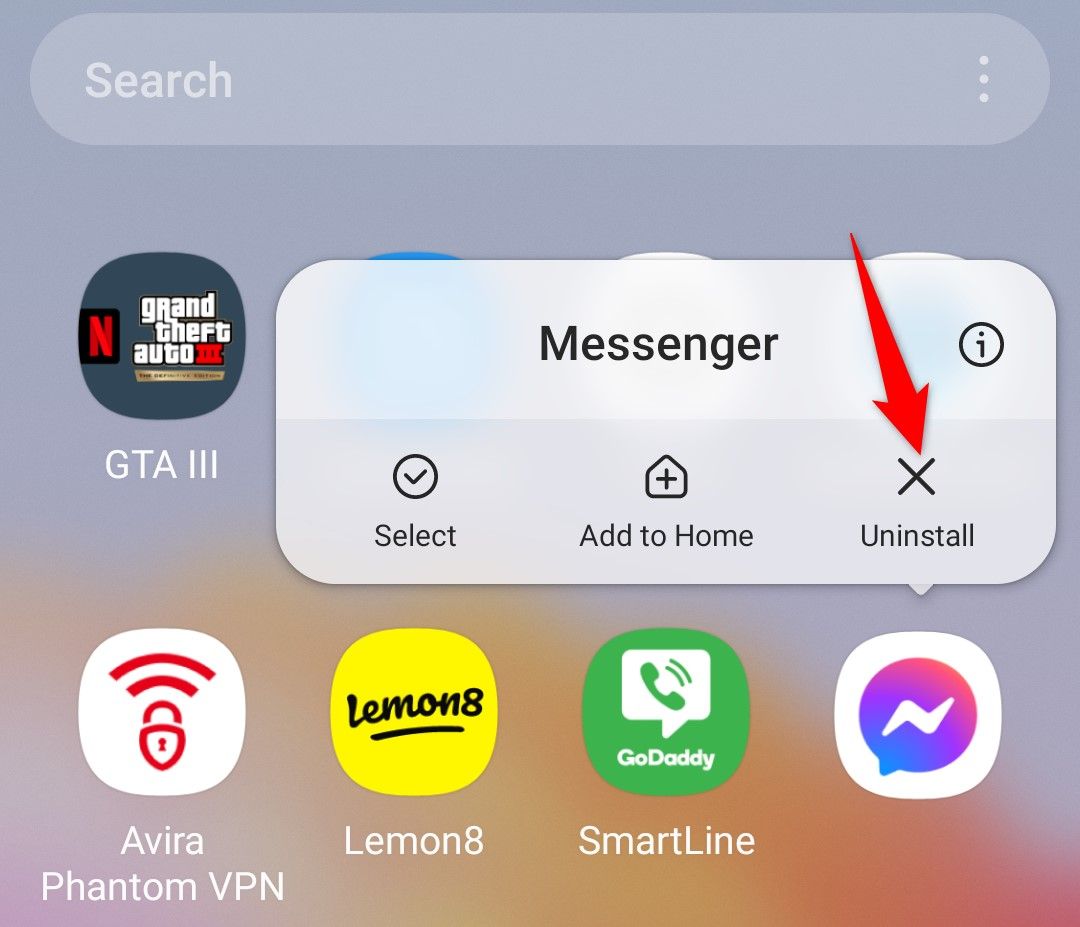 'Uninstall' highlighted for Messenger in Android's app drawer.