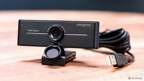 Front of the Creative Live! Cam Sync 4K Webcam with the lens cover off