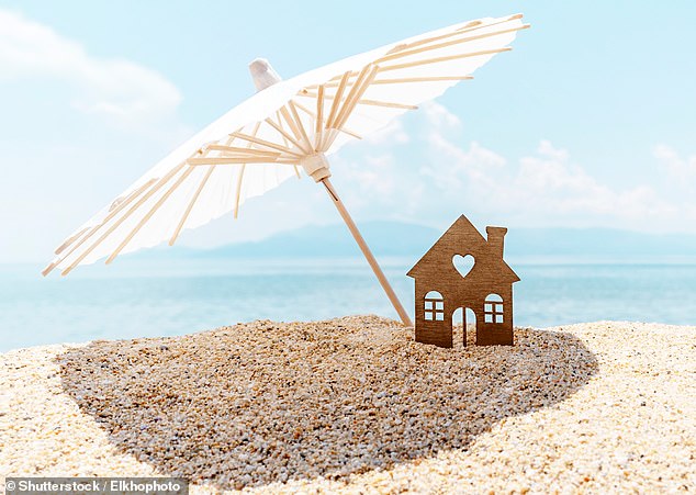 Payouts: Lawyers estimate 25,000 timeshare victims should receive a total of £500m in compensation – and up to £150,000 each in the worst cases