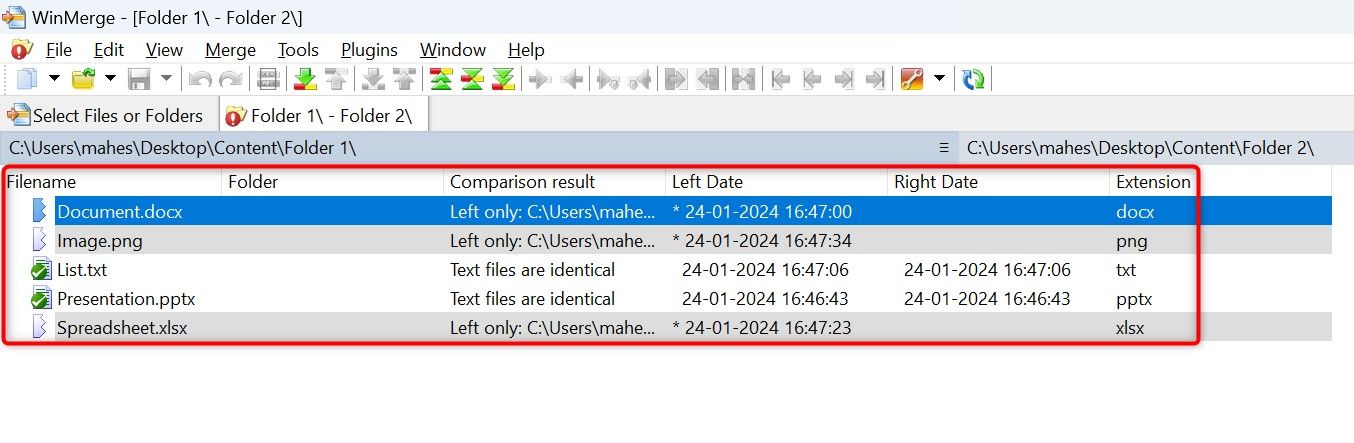 The comparison of two folders in WinMerge.