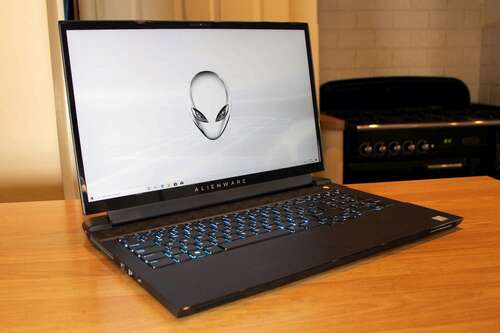 Alienware m17