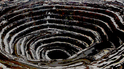 Diavik diamond mine pit