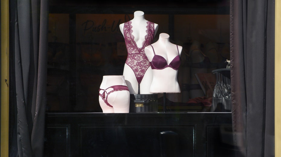 Victorias Secret window