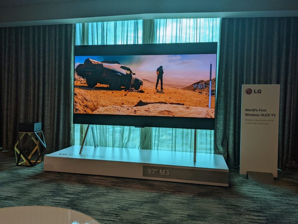 LG M3 OLED Fury Road