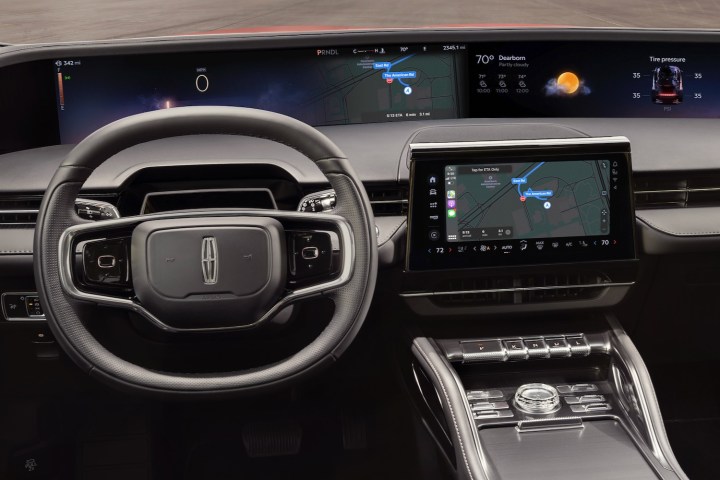 Lincoln Digital Experience infotainment system in the 2024 Lincoln Nautilus.