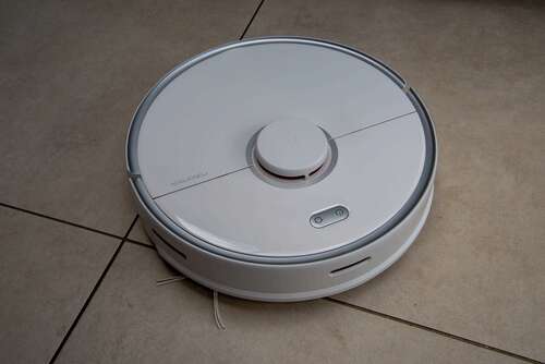 Best robot vacuum cleaner 2024: Clean carpets, hard floors and mop automatically