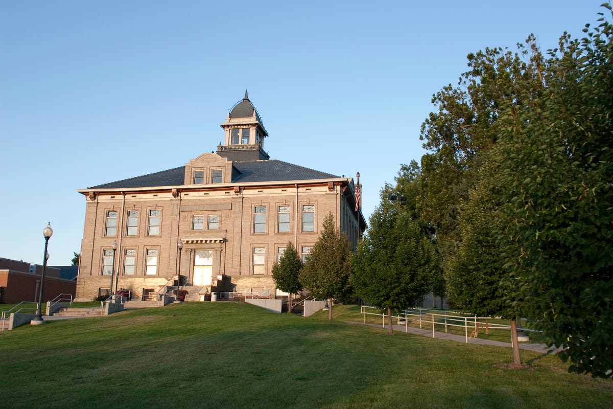 Image of Arapahoe County Courthouse in Littleton, Colorado